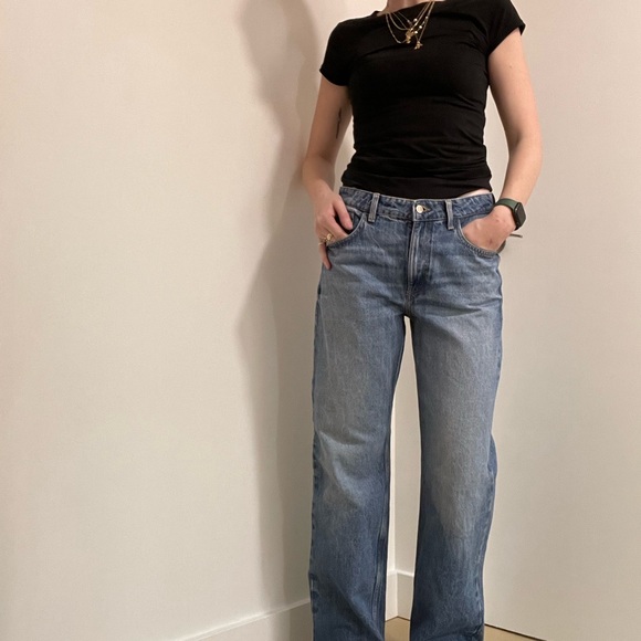 Zara ZW Collection Straight Cut Midrise Jean Size 6 - Picture 4 of 4